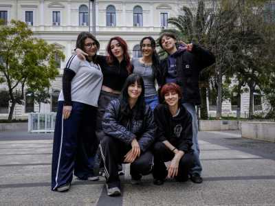 Ma � arrivato il momento di andare a conoscere il gruppo pi� di successo di Bari: gli Sky Crew, freschi vincitori di un importante contest nazionale di Kpop